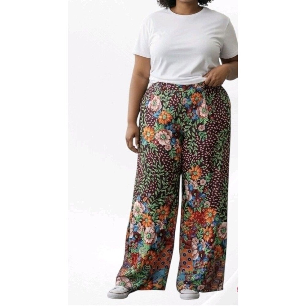 Chico's Woman's Folk Art Wide Leg Art Pants Sz 2.5 14R Satin Feel Lightweight.